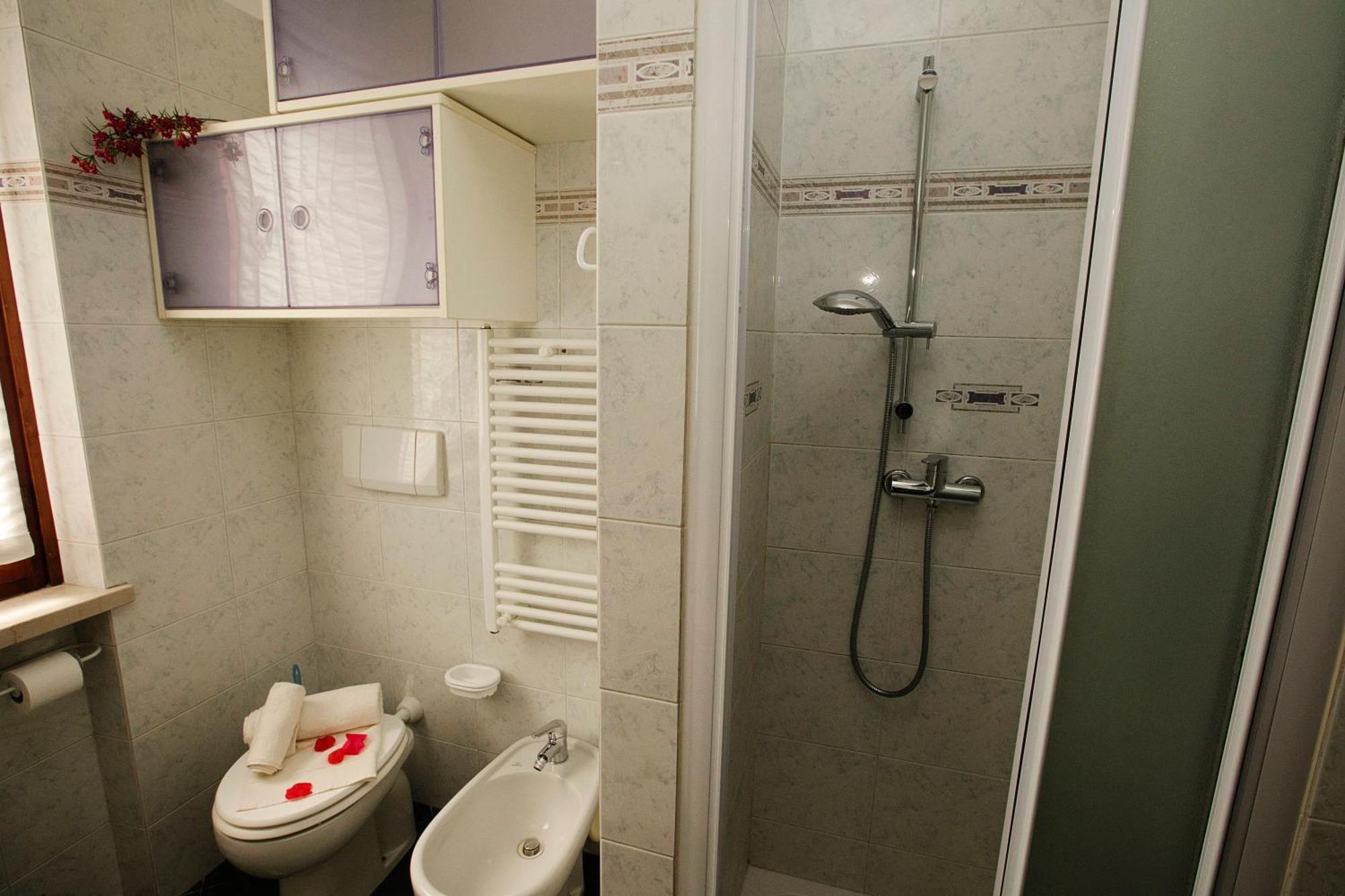 Casa Del Faro - Happy Rentals Peschiera del Garda Bagian luar foto